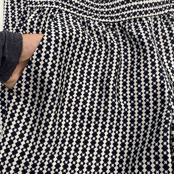 Ann Taylor Pull-On‎ Satin Tapered Pants Printed Pockets Elastic Waist Navy 2 - Picture 4 of 12